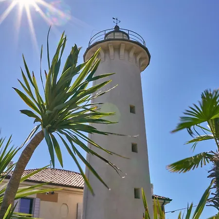 Beautiful Lighted By The Sun - Beahost Bibione